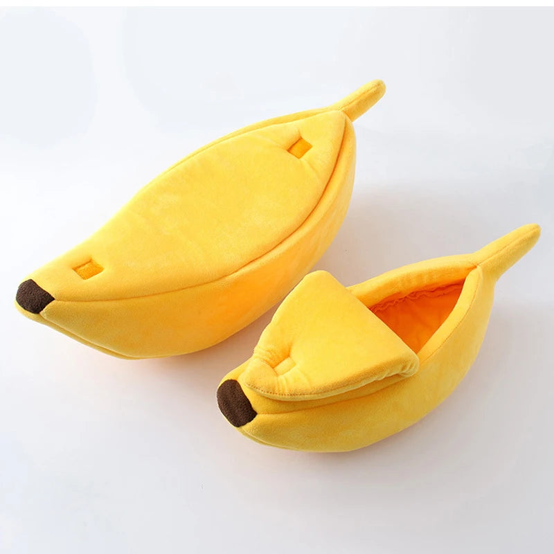 AnimalsShop™ Cute Banana-Shaped Cat Bed – Cozy and Durable Pet House with Soft Cushion | Warm Portable Basket for Cats and Small Dogs